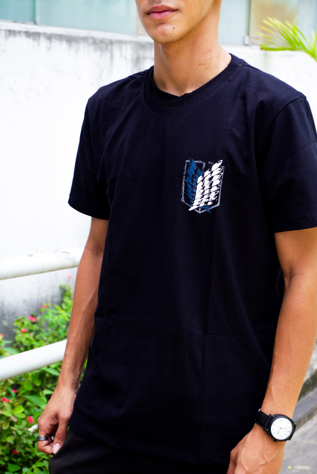 Camiseta Básica Unissex Attack on Titan