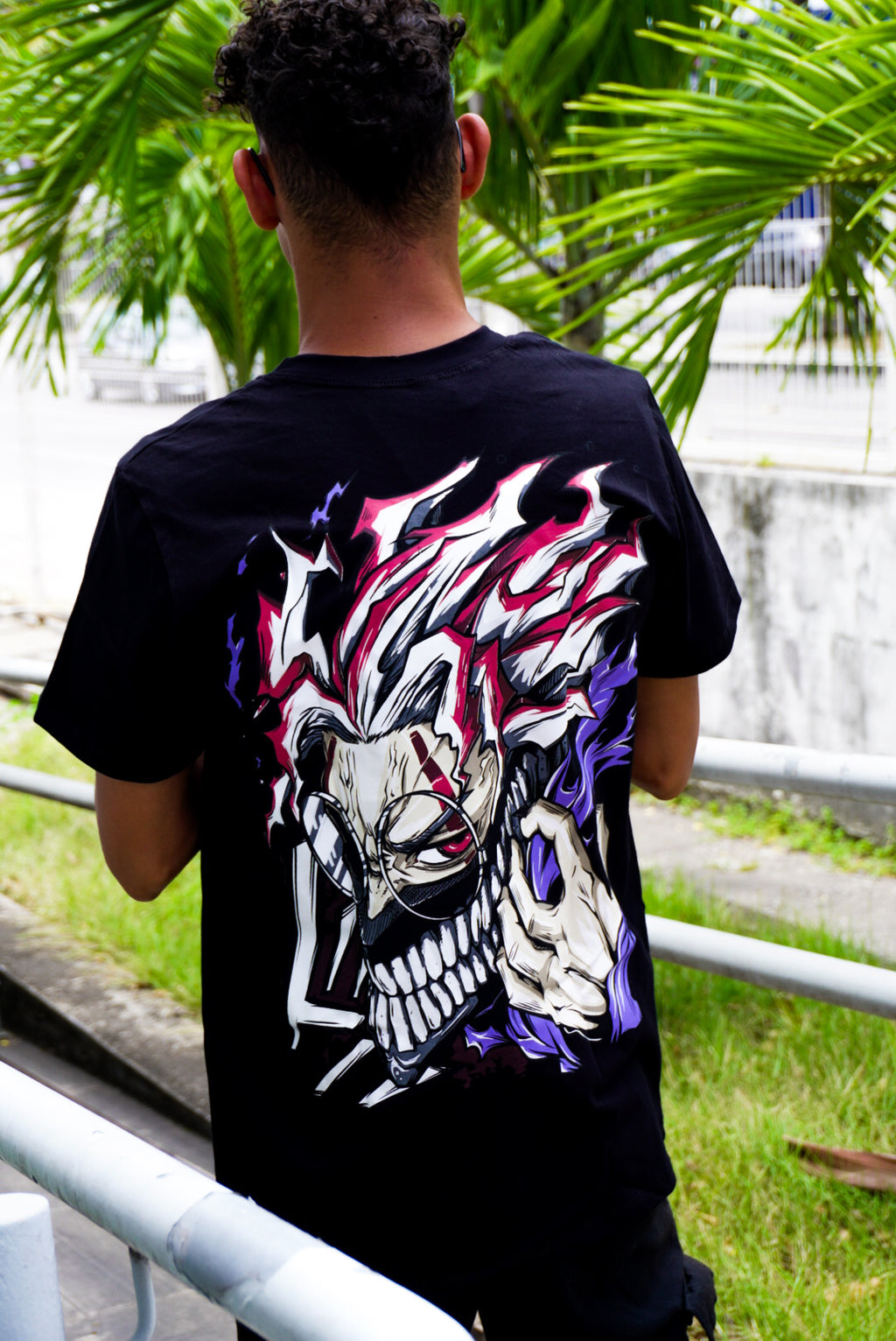 Camiseta Básica Unissex Dandadan Okarun